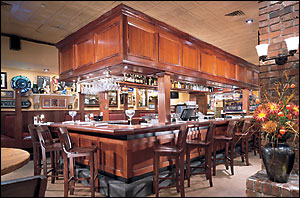 HOULIHAN'S Bar